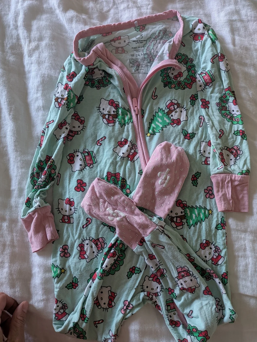 Hello Kitty Christmas Wreath 18-24mos Convertible Zipper Pajamas